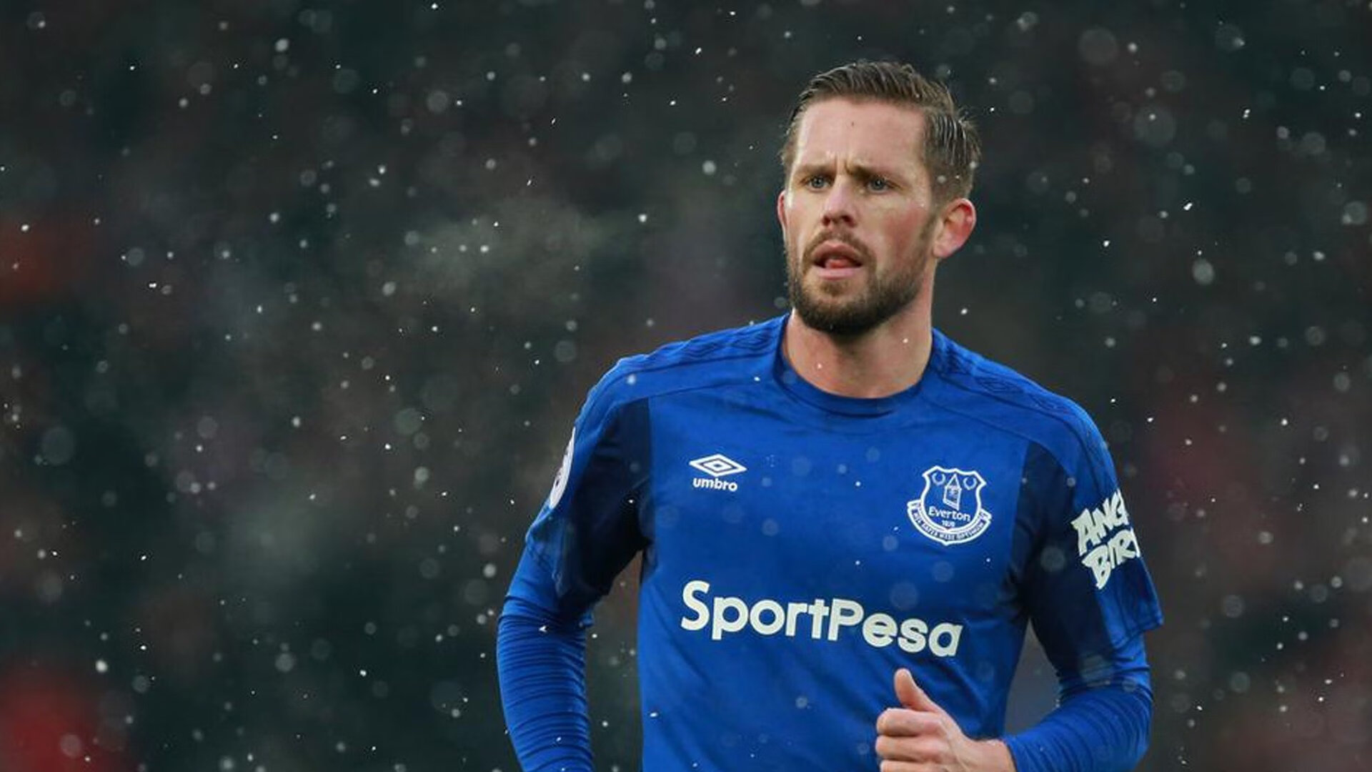 球员技术练习精益求精，进步明显可见，球员训练视频