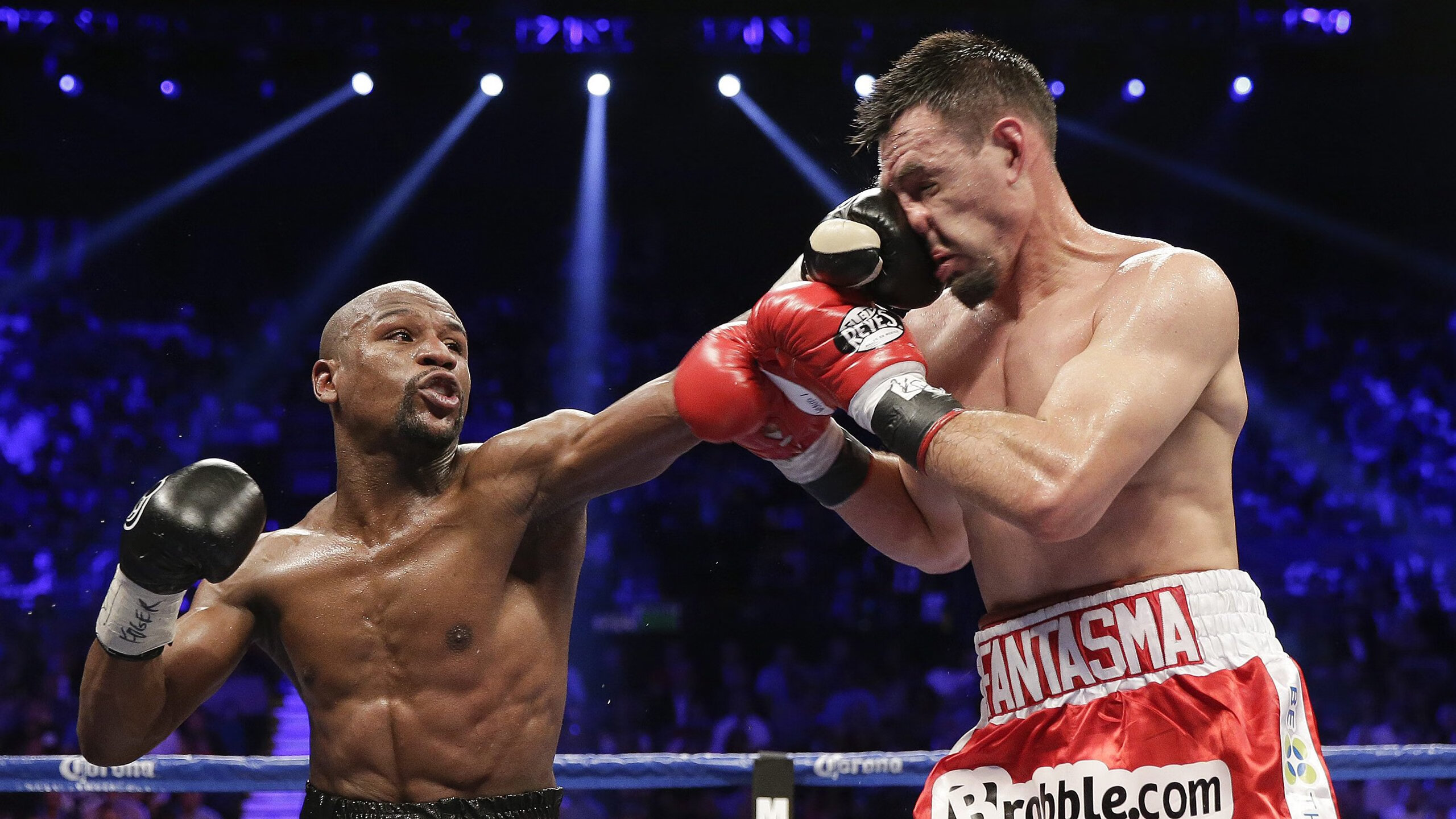 斯图加特队在比赛中控制局势，轻松击败对手，斯图加特主场叫什么